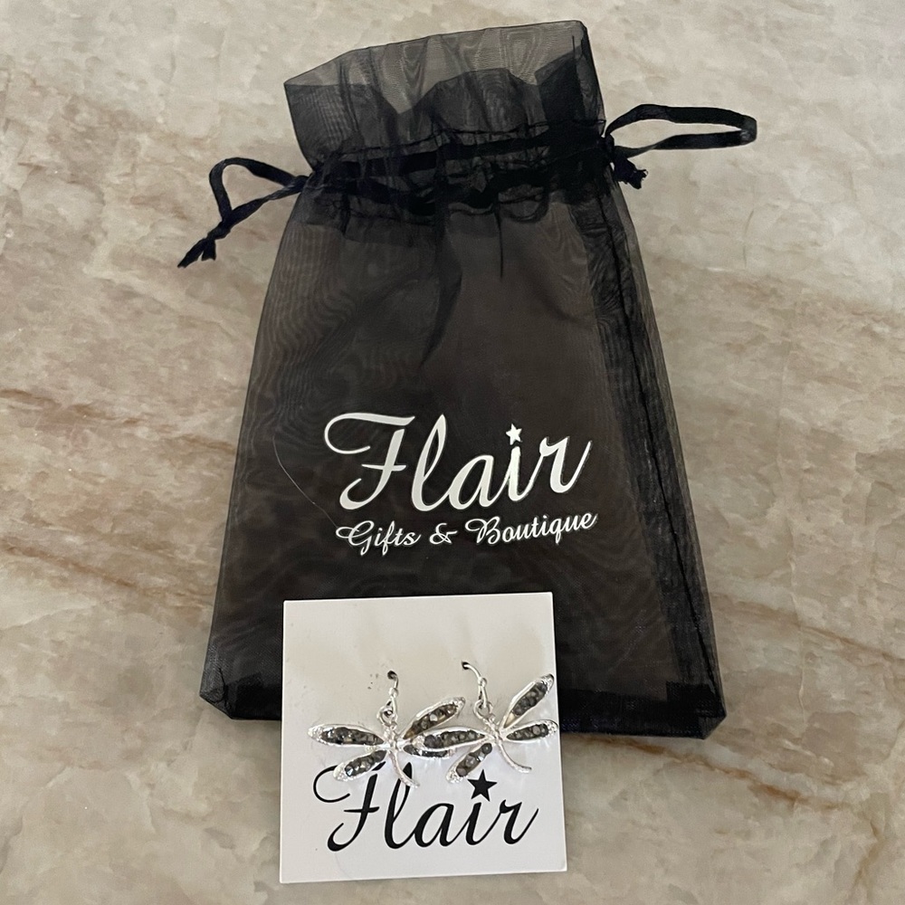 Flair dragonfly earrings